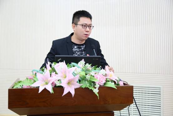 41b6f7ac32bd8019eec9302df90d468