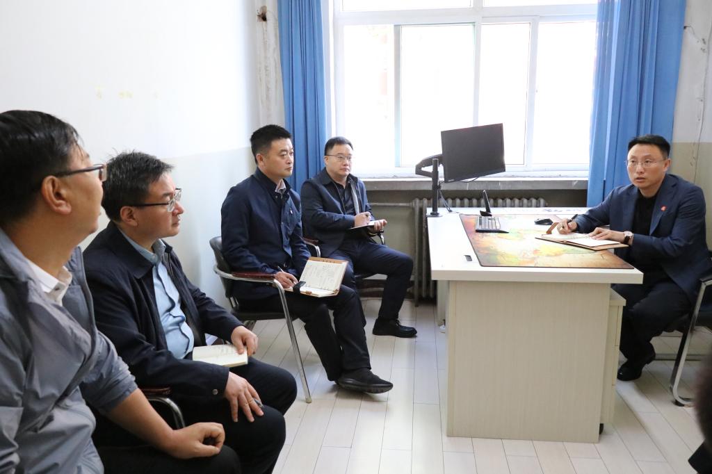 网络信息中心调研现场